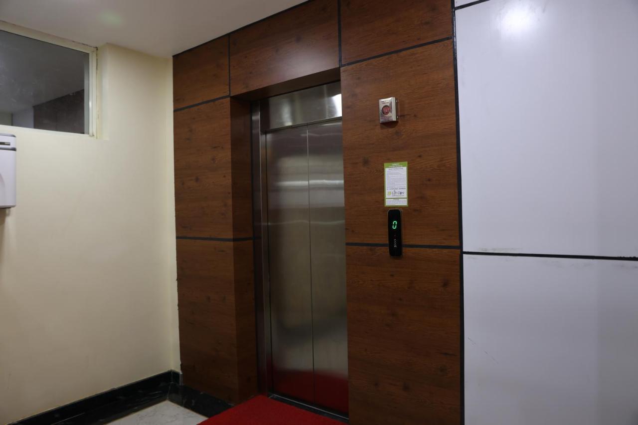 Sunshine International Boarding & Lodging Belur  المظهر الخارجي الصورة