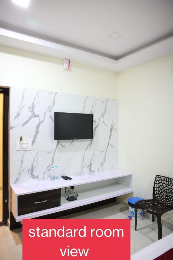 Sunshine International Boarding & Lodging Belur  المظهر الخارجي الصورة